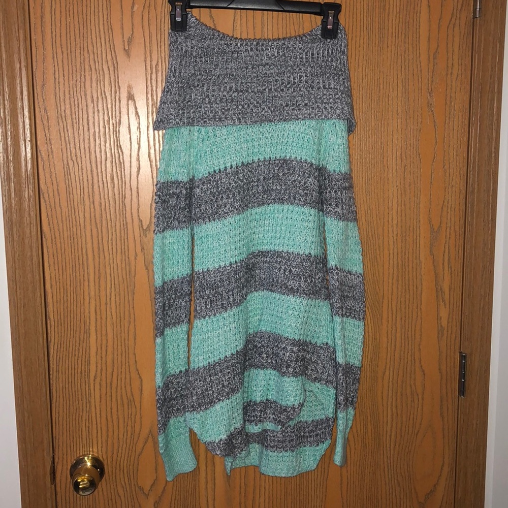 Rue21 Medium Turtleneck Sweater